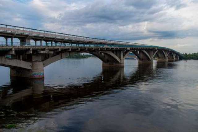 Мост Метро отремонтируют в кредит